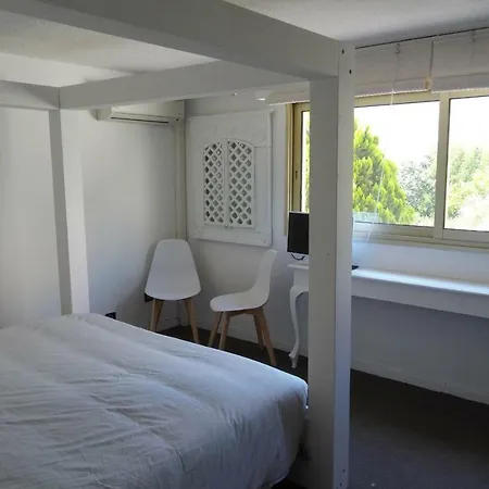 Duplex Close To Town Centre And Beaches *